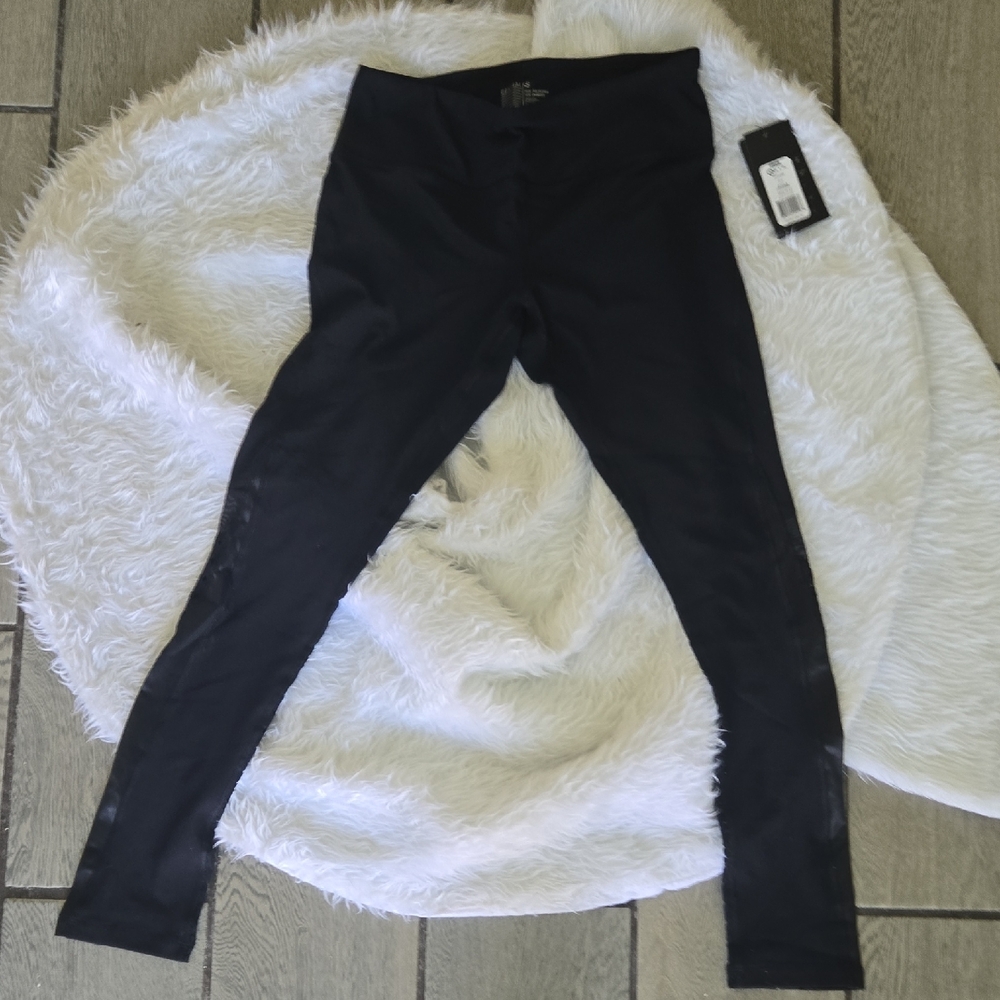 NWT‎ CENTRAL PARK Black Leggings SMALL act43